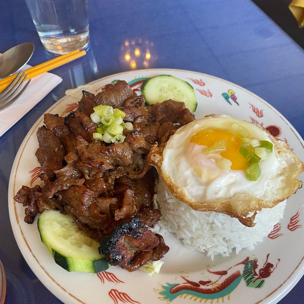 Mai's Vietnamese Restaurant 1