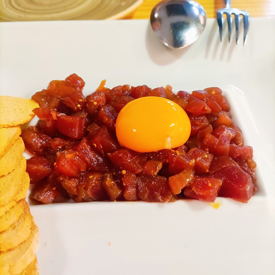 Tomaré Tapas Bar 1