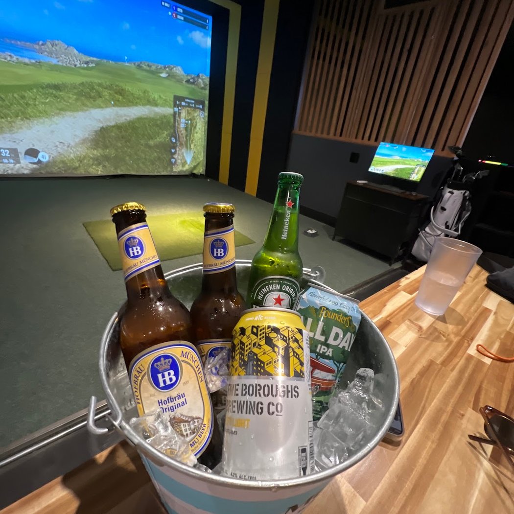 The Mulligans Golf Club 1