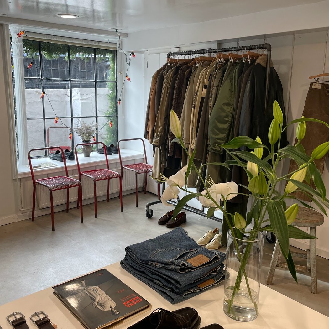 Chickee's Vintage Men's Store 4