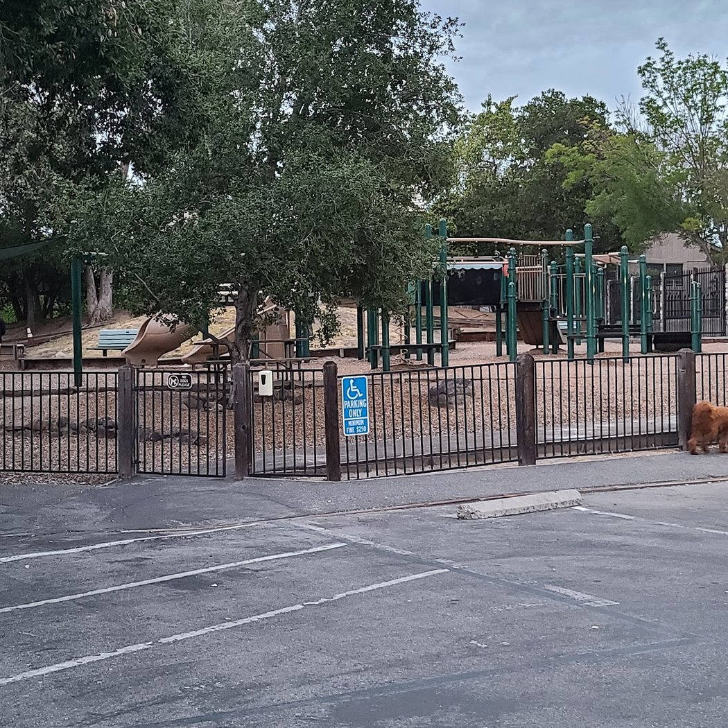 Ladera Recreation District 2