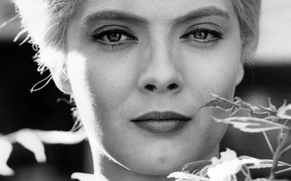 CLÉO FROM 5 TO 7 1