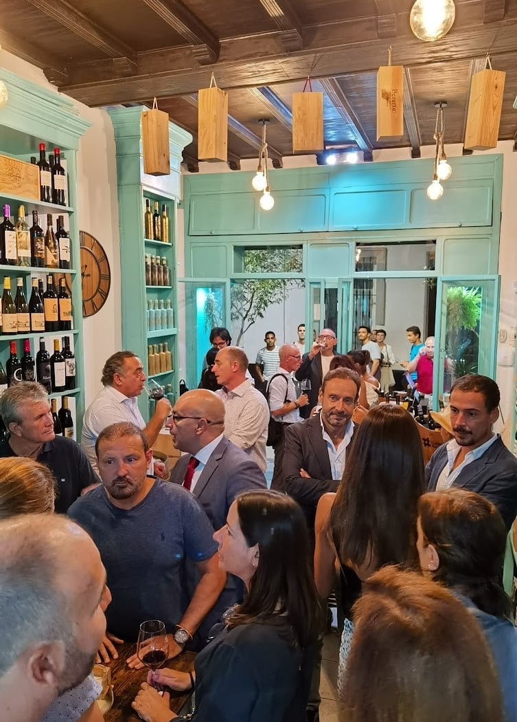Vinoteca De Sur a Norte organic wine San Lorenzo 1