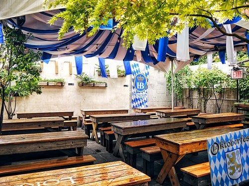 Loreley Beer Garden 3
