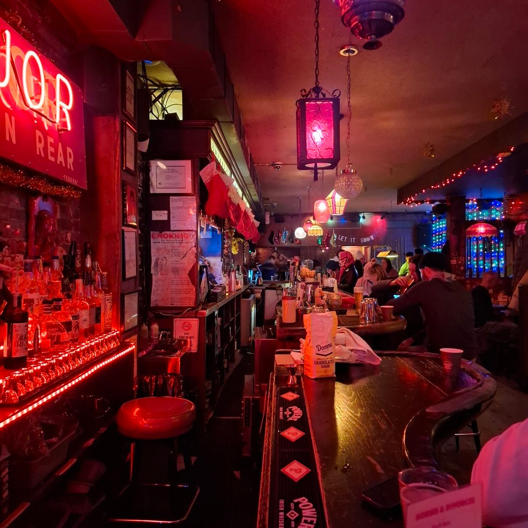 Live Friday At Lucky Dog 1