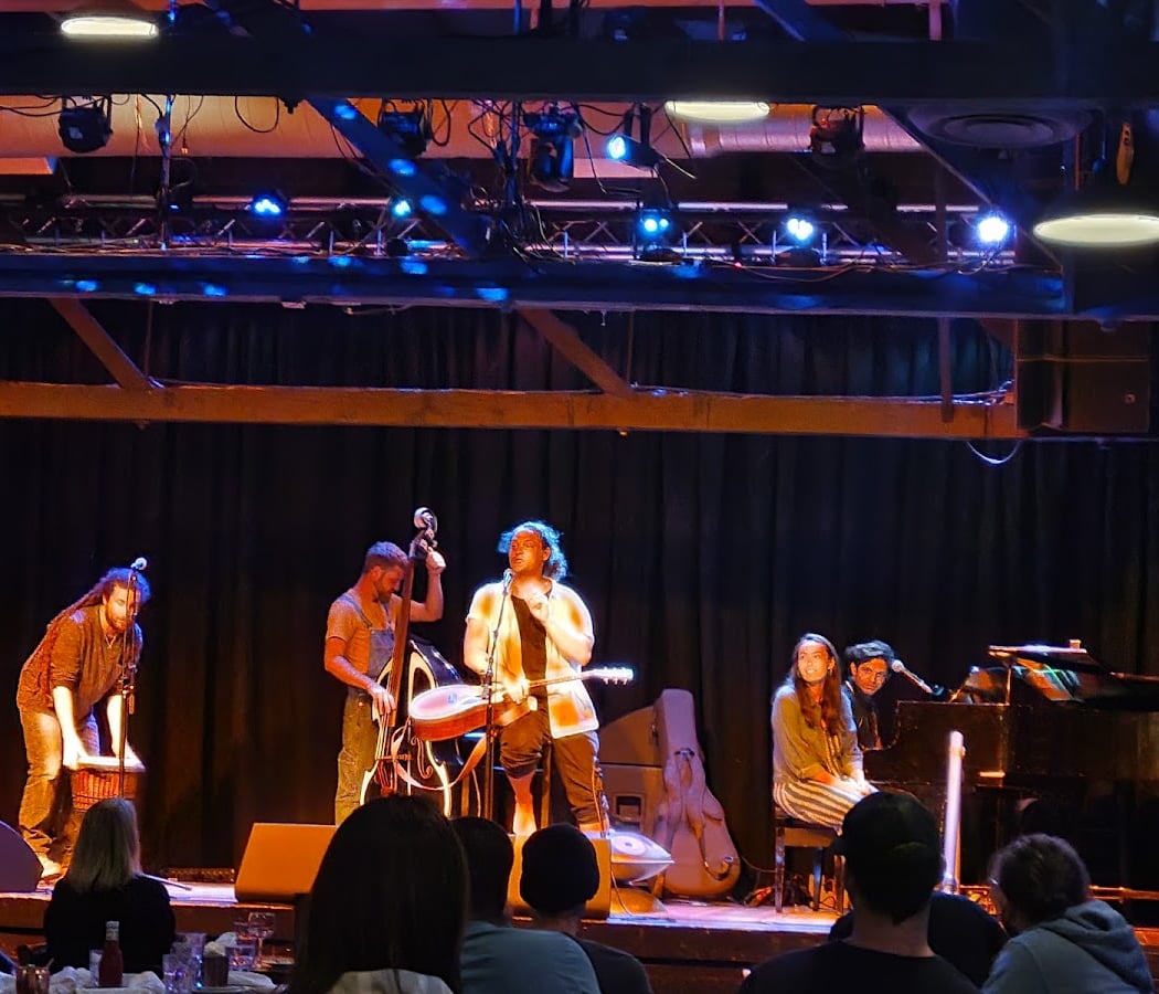 SOhO Restaurant & Music Club 2