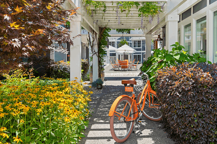 UpValley Inn & Hot Springs Napa Valley, Ascend Hotel Collection 1