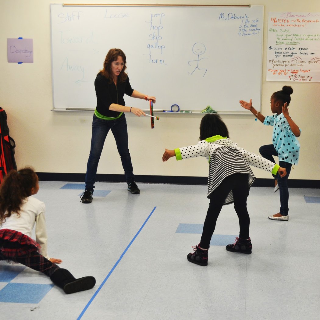Free Pop-Up Family Dance 3