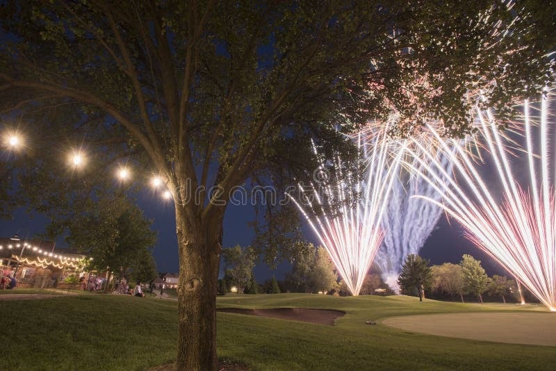 Fireworks on the Fairway 1