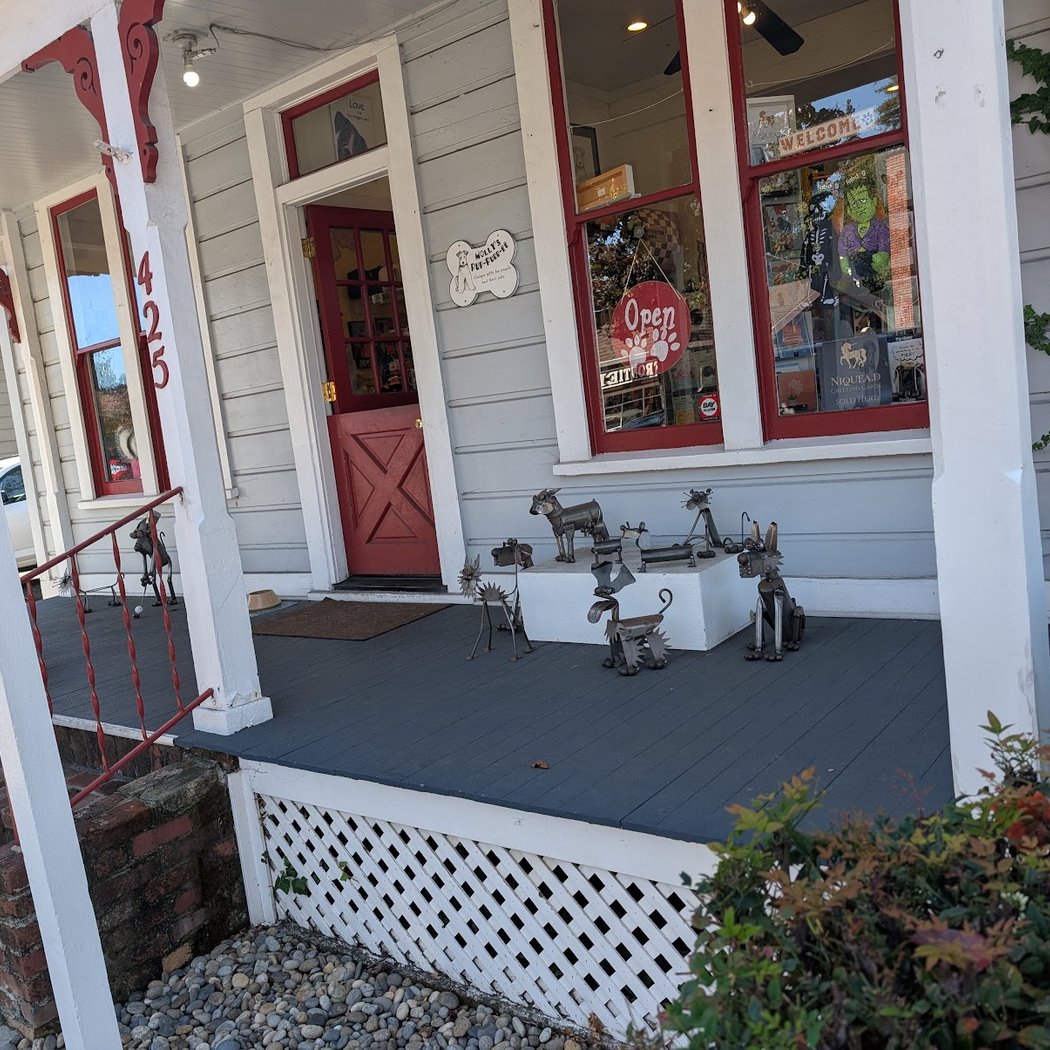 Mobile Adoptions at Molly's Pup-Purr-ee 3