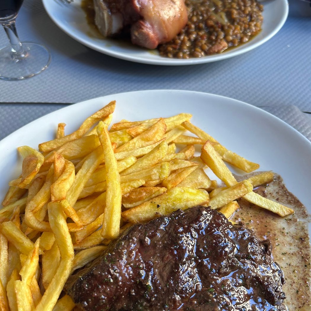 Café Théâtre Restaurant 2