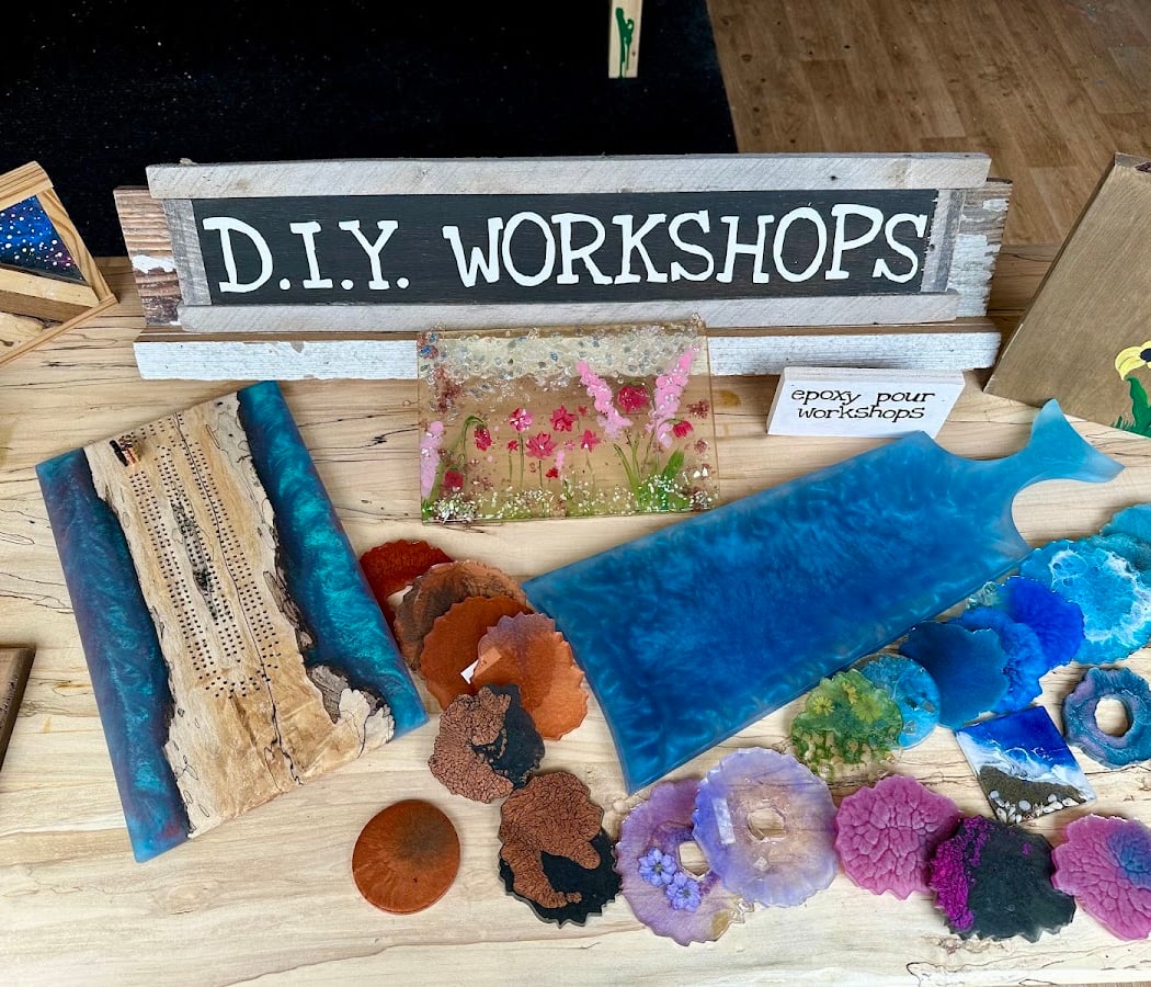 Epoxy Geode Suncatcher Workshop 1