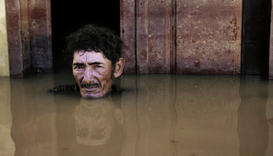 EXHIBITION: Drowning World - by Gideon Mendel 1