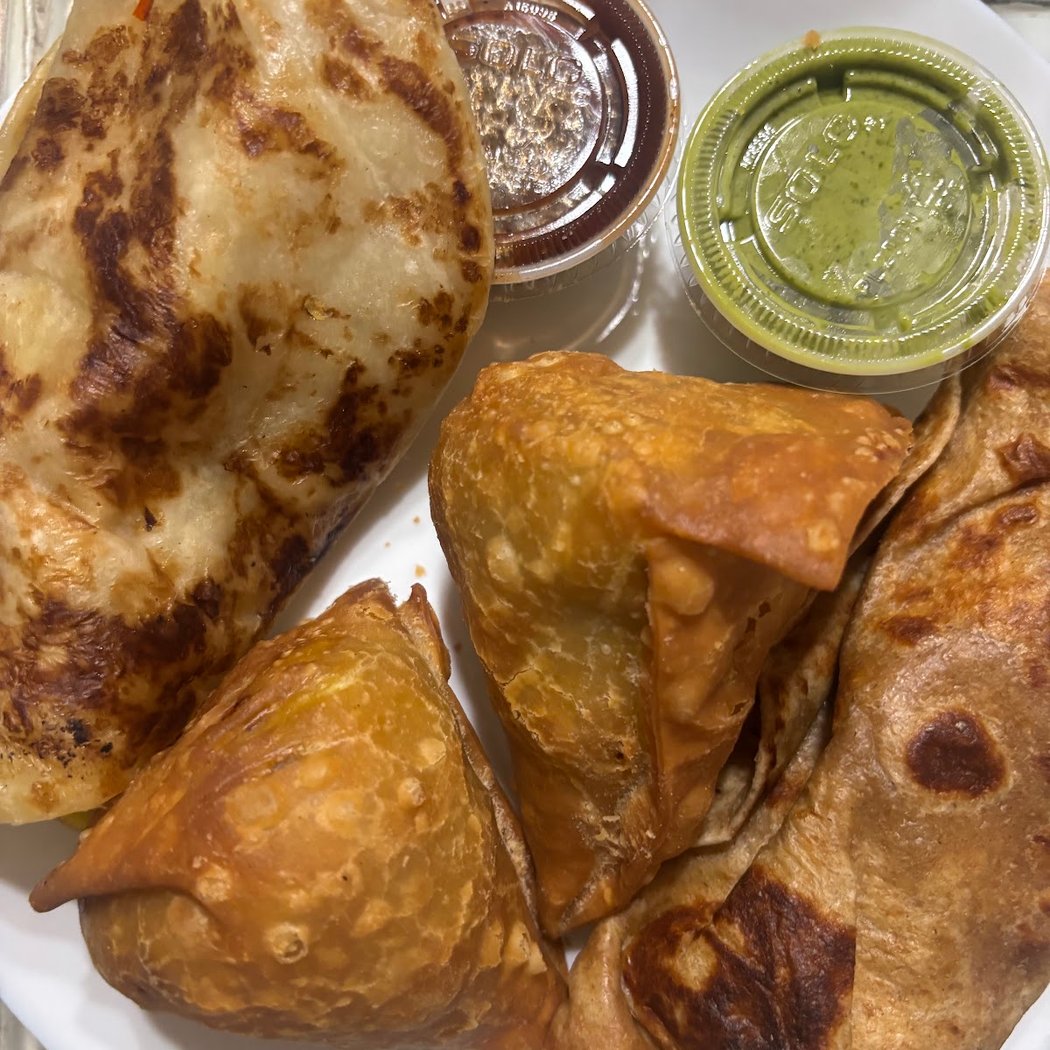 Mount Everest Deli & Grocery 1