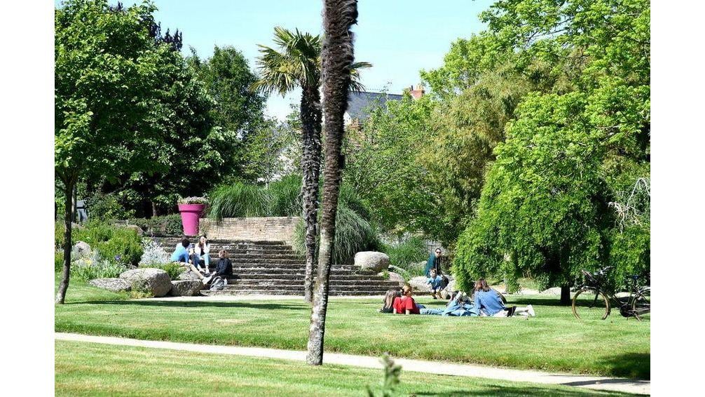Botanical Garden 2