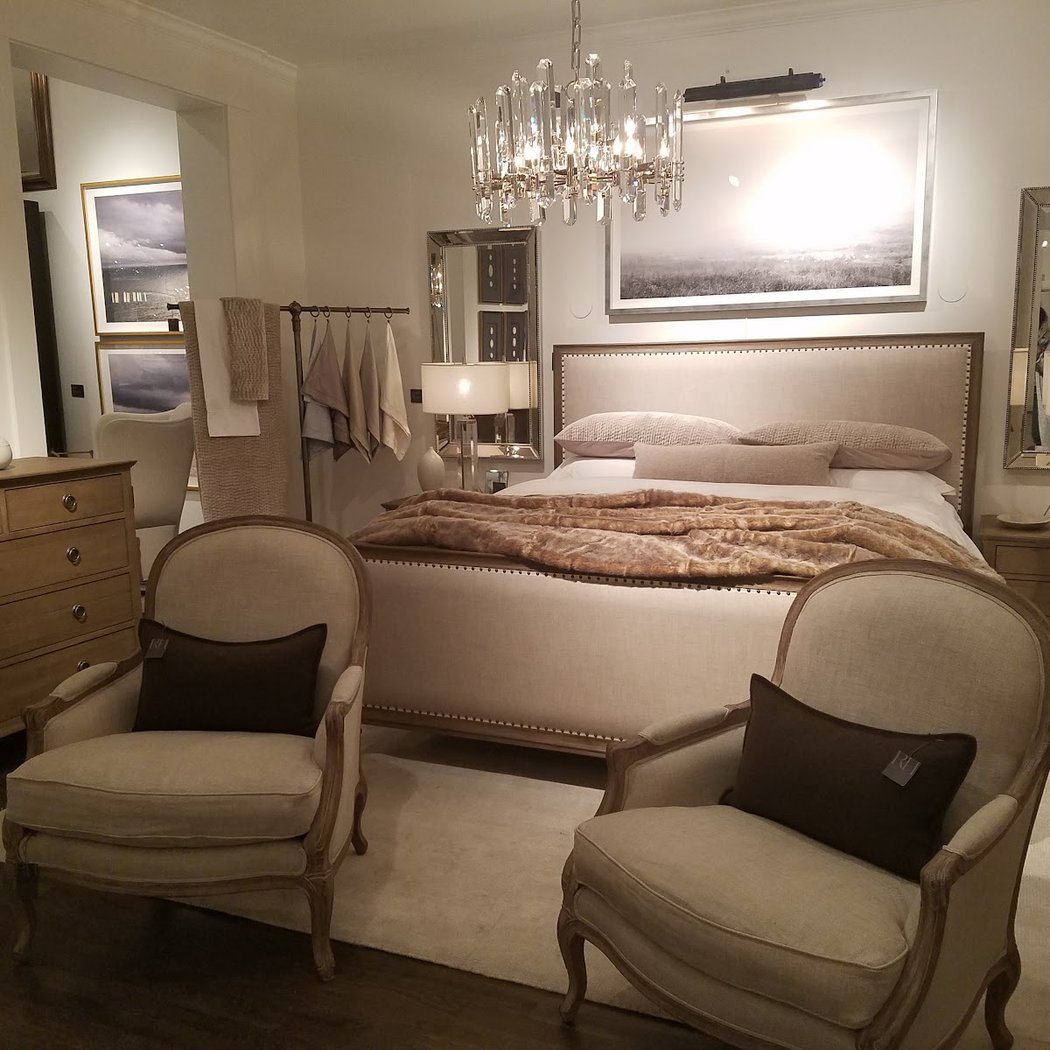 RH Walnut Creek | The Gallery at Broadway Pointe 1