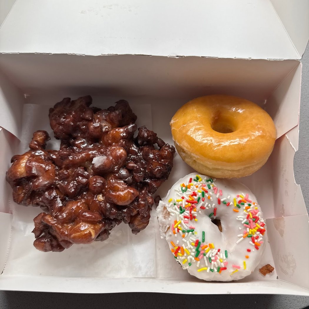 Dainty Donuts 3