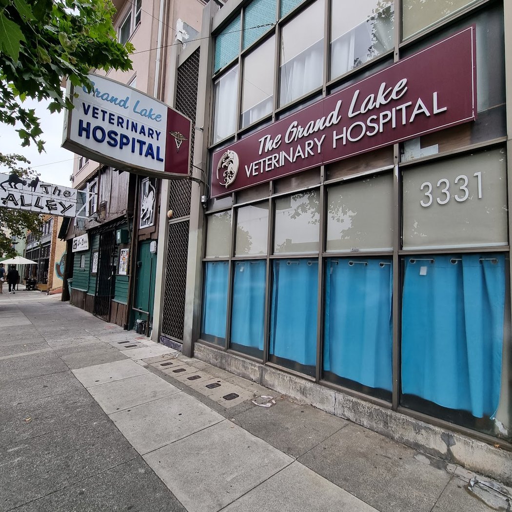 The Grand Lake Veterinary Hospital 2