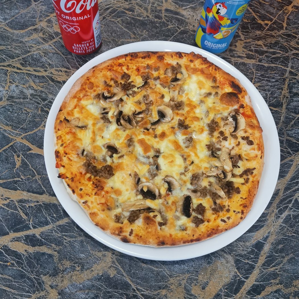Chez Yanis Pizza 1