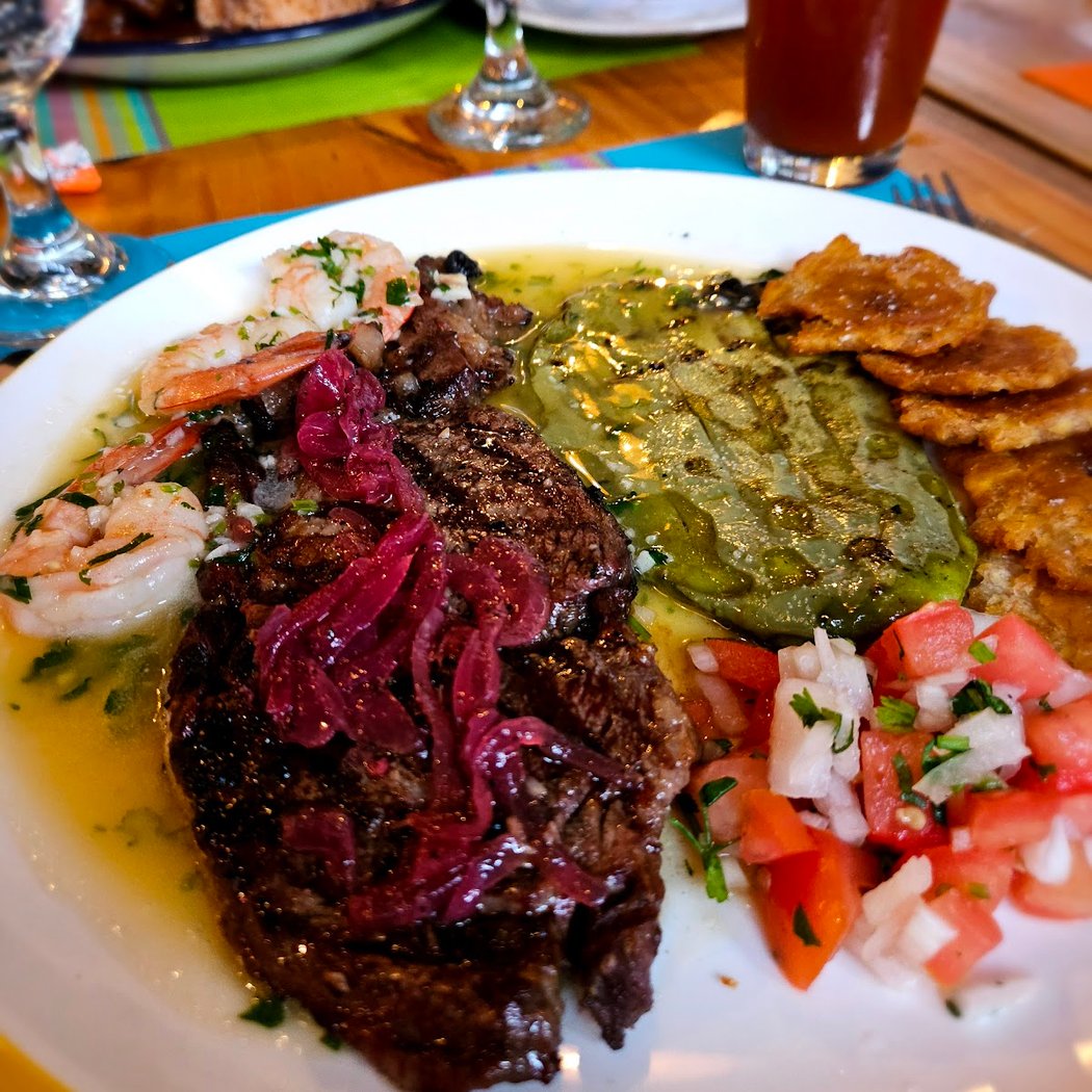 La Casa Del Mariachi 1