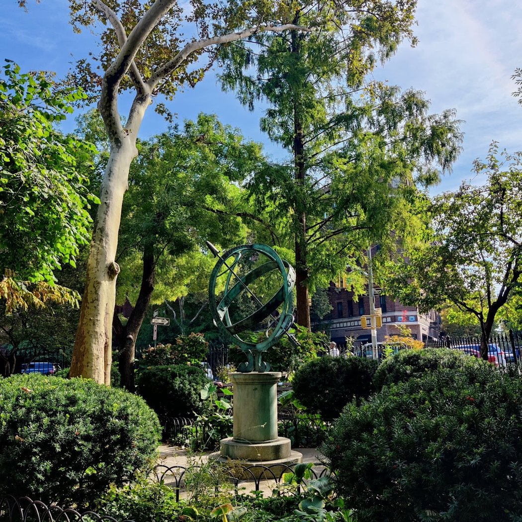 Winston Churchill Square 1