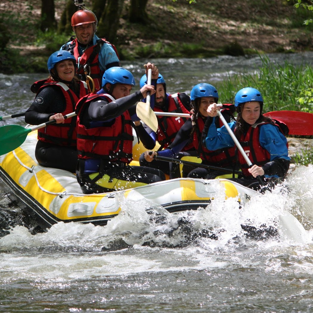 Adrénaline Rafting Morvan : Rafting, Hydrospeed, Canoé/Kayak-raft dans la Nièvre en Bourgogne. EVG/EVJF 1