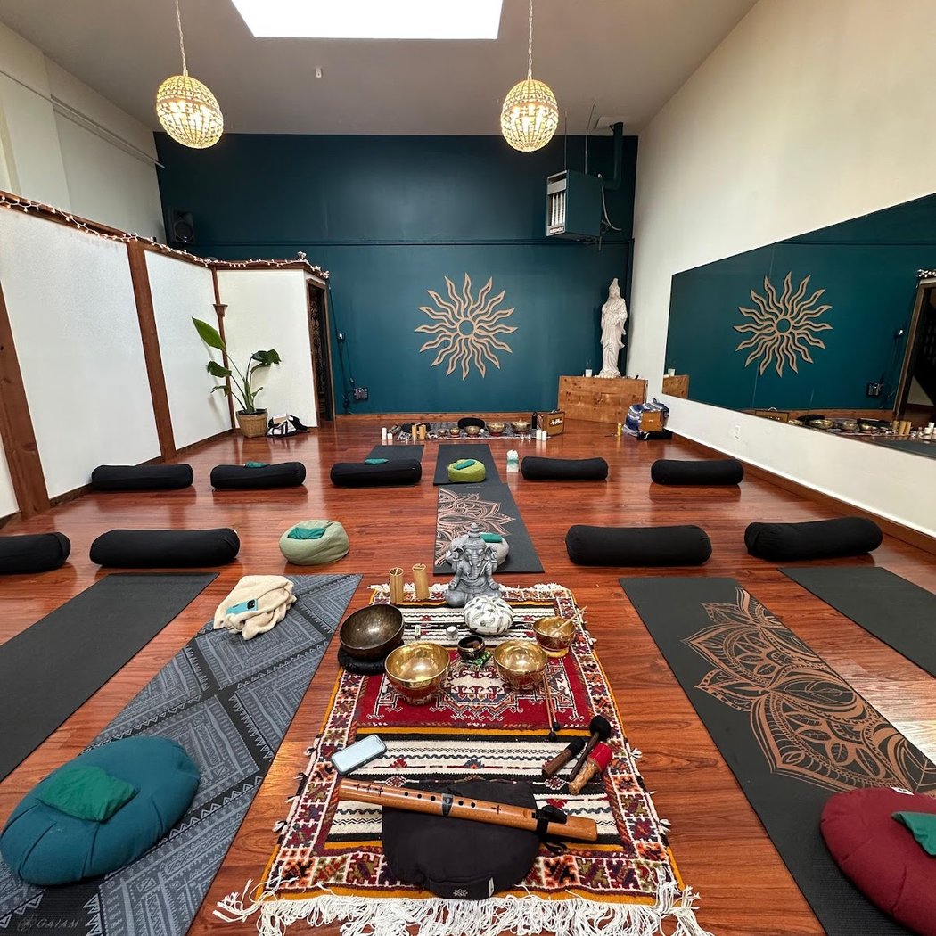 Sound Bath Experience with Callista 2