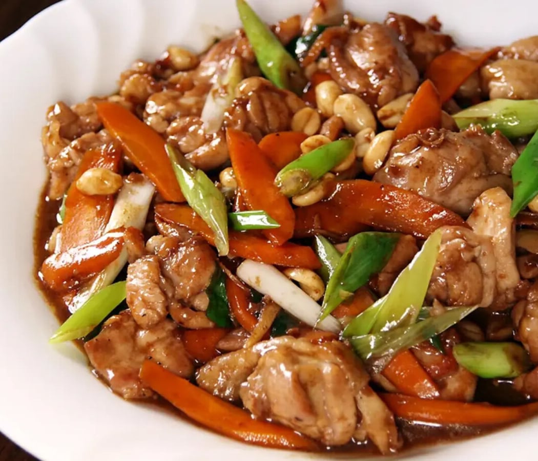 DJ's Chinese Cuisine 1