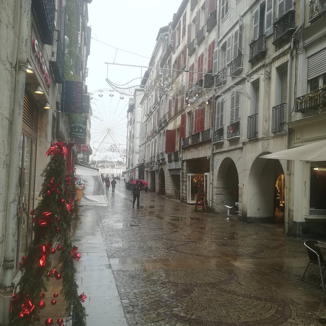 Rue Port Neuf 2
