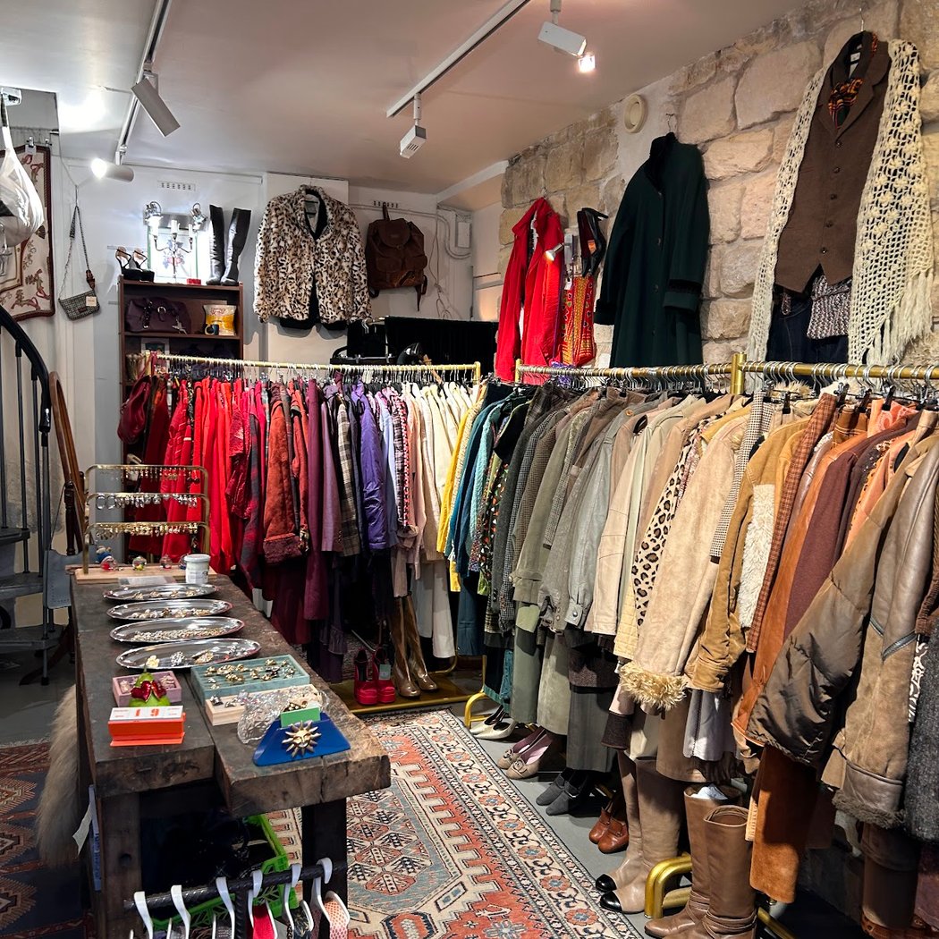 109 The Vintage & Concept Store