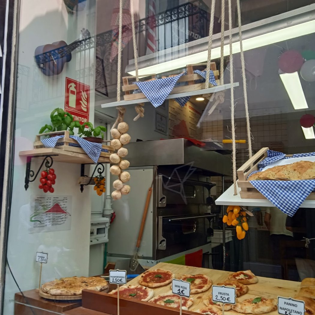 NapOlé Pizzeria. 2