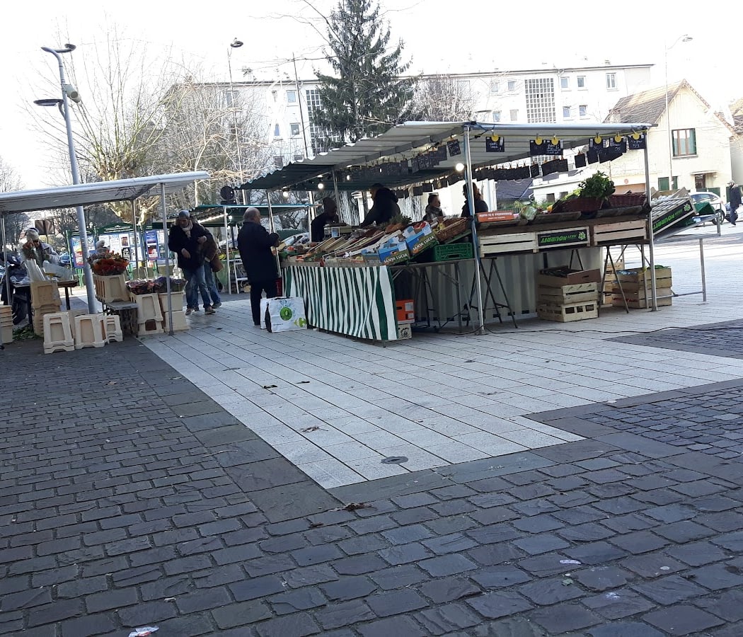 Marché Marcel Noutary 1