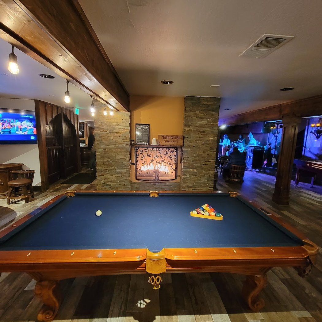 The Lounge at Brookdale Lodge 2