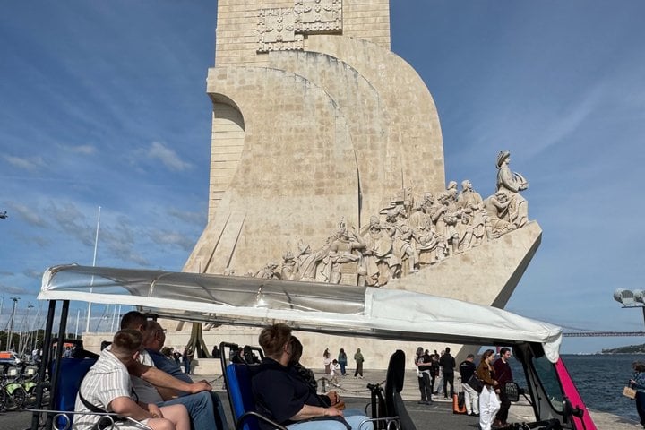 Private Half Day Tour in Lisbon by Tuk Tuk