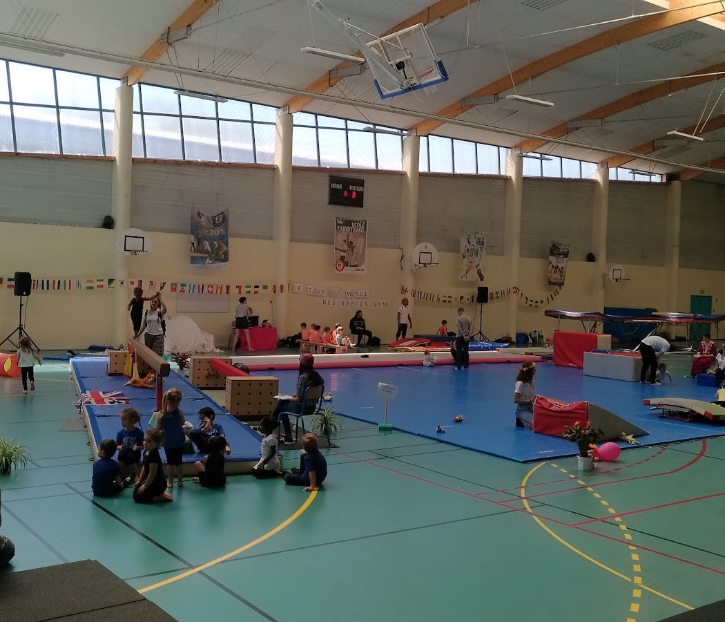 Sports Complex-Félicien Dantan 2