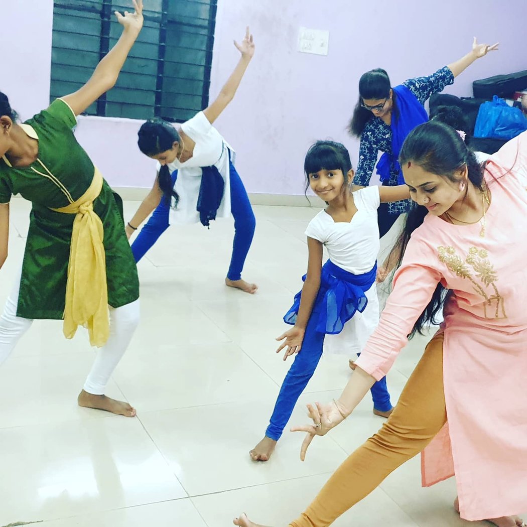 DREAMS DANCE STUDIO 1