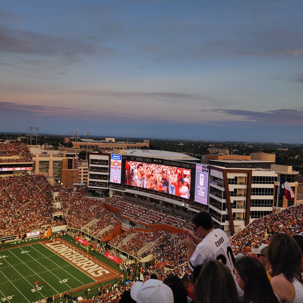 Texas vs. UTSA Game 1