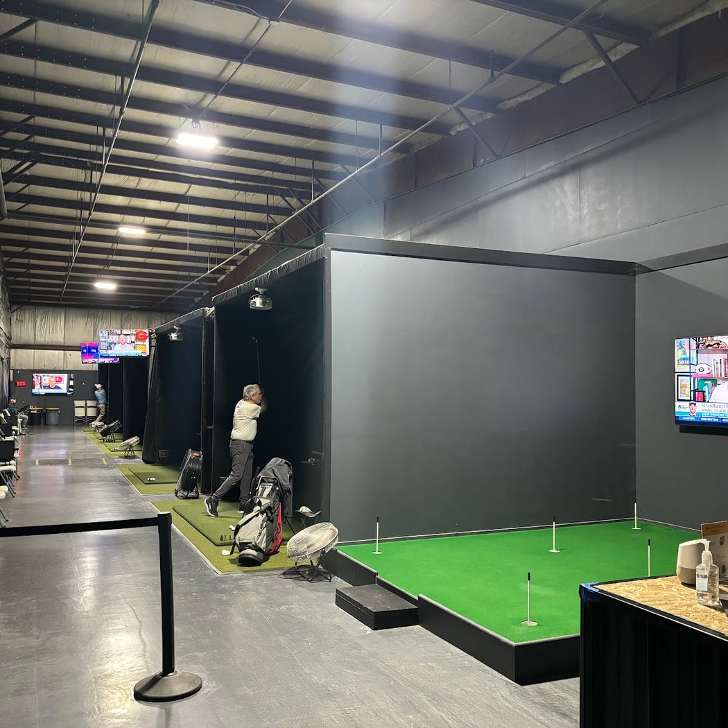 Ann Arbor Indoor Golf 3