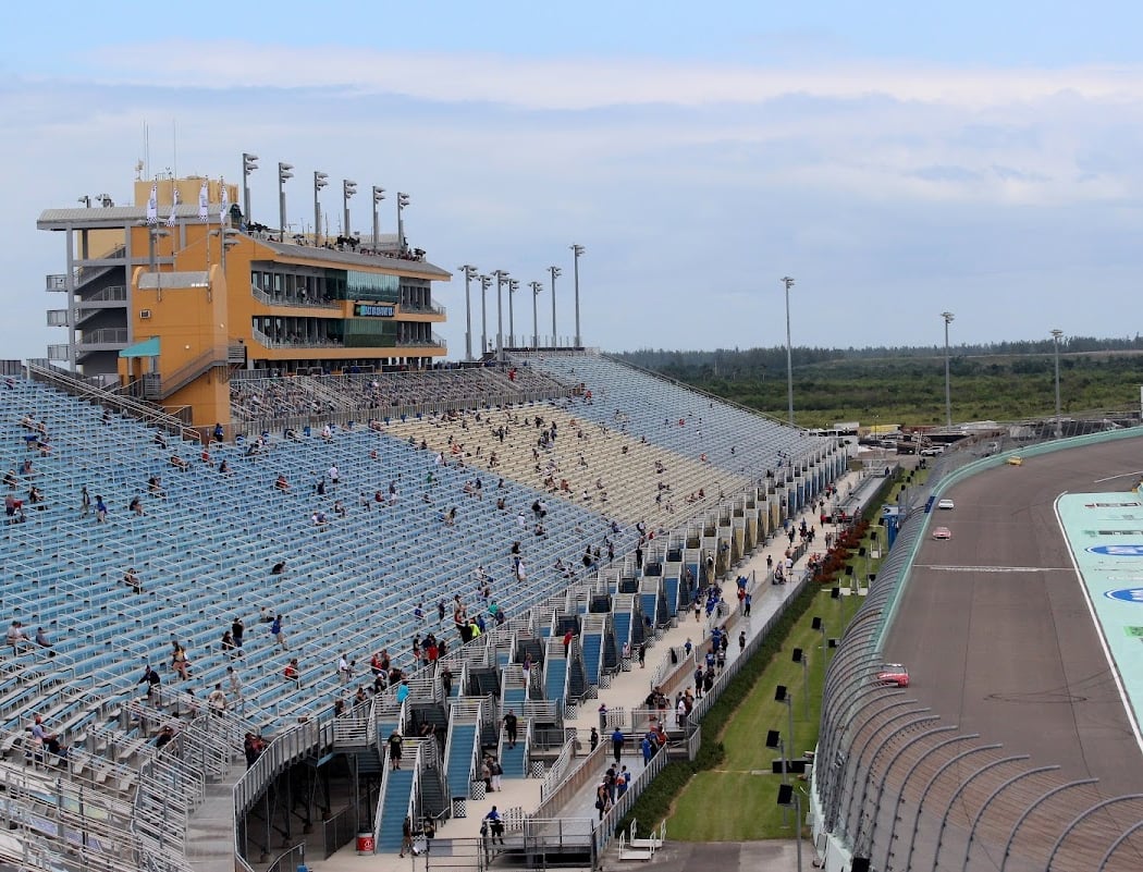 NASCAR Racing Experience 2