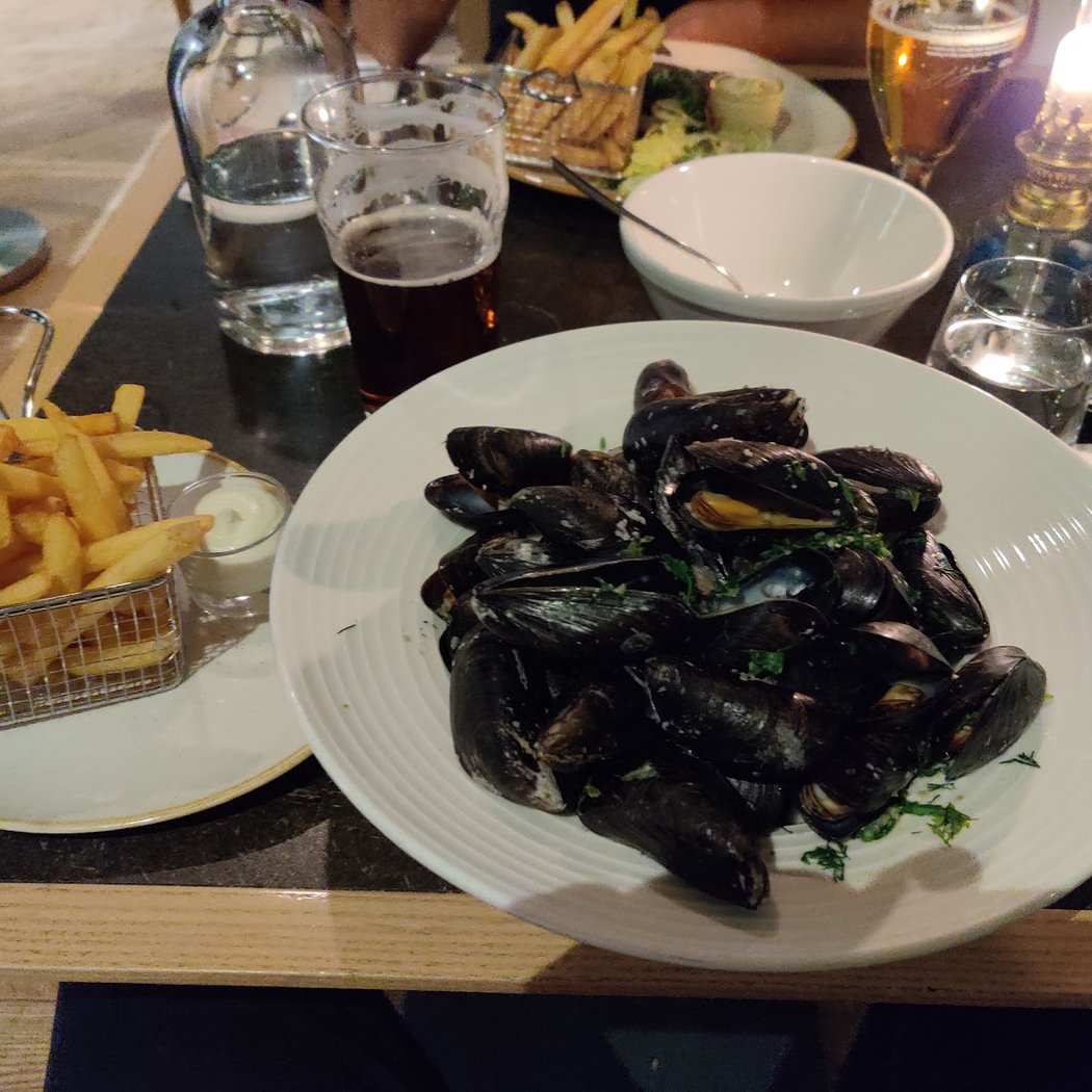 The Social Bar & Bistro 3