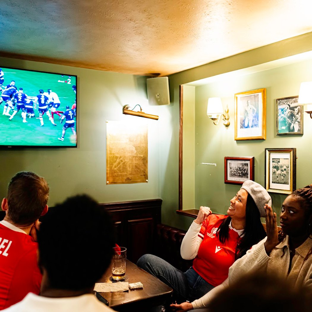 Eden Park Pub Paris 1