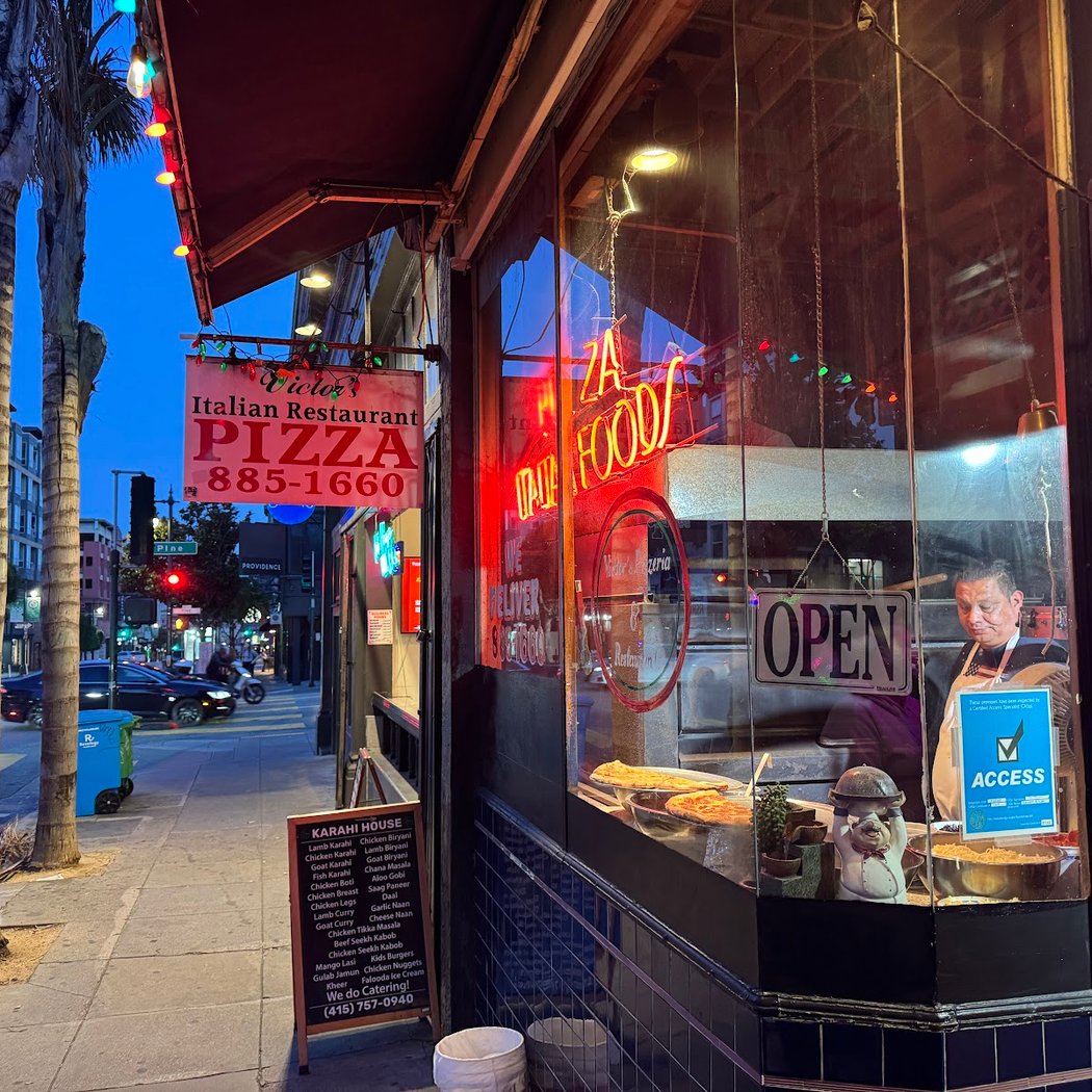 Victor’s Pizzeria & Italian Restaurant 2