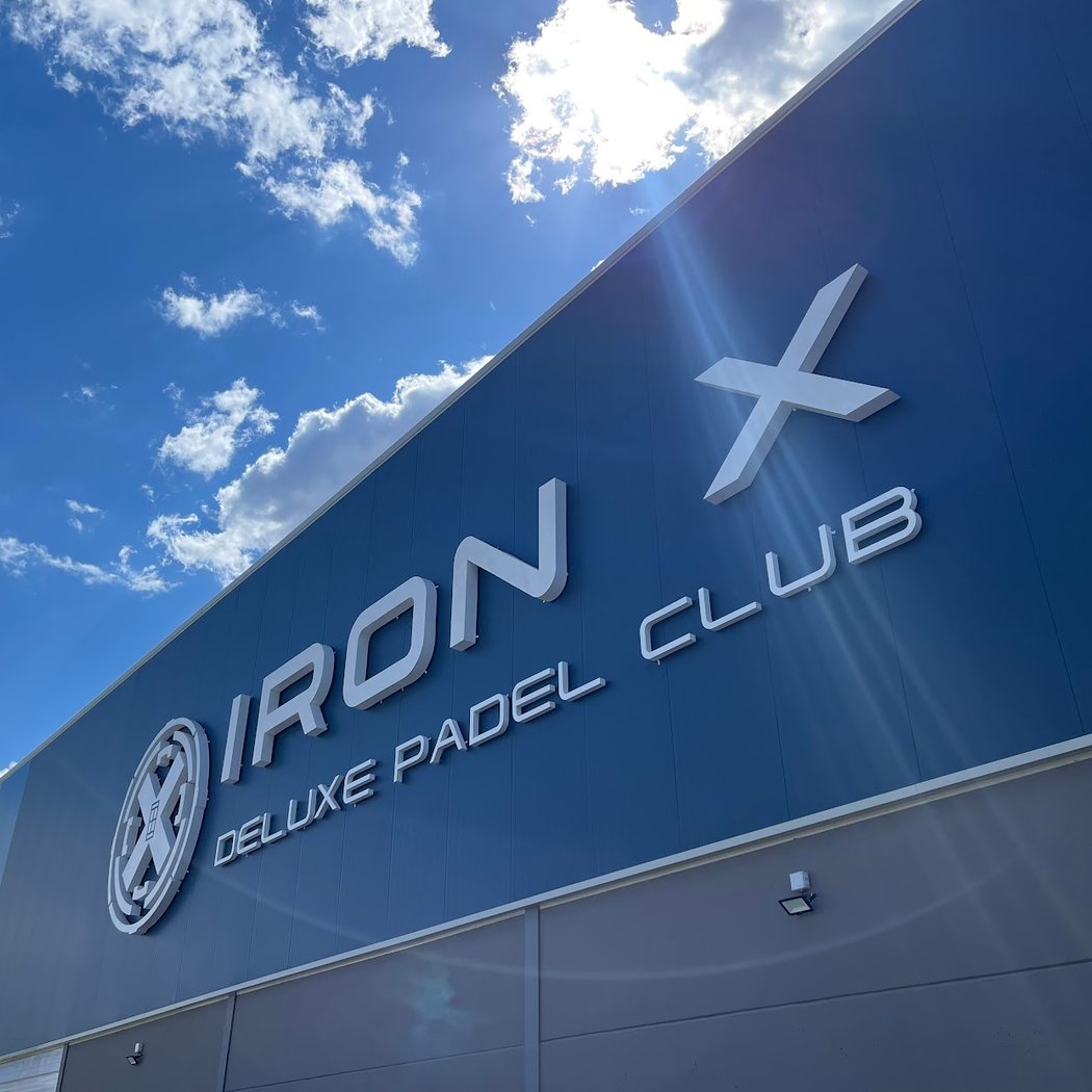 Iron X Deluxe Padel Club 3