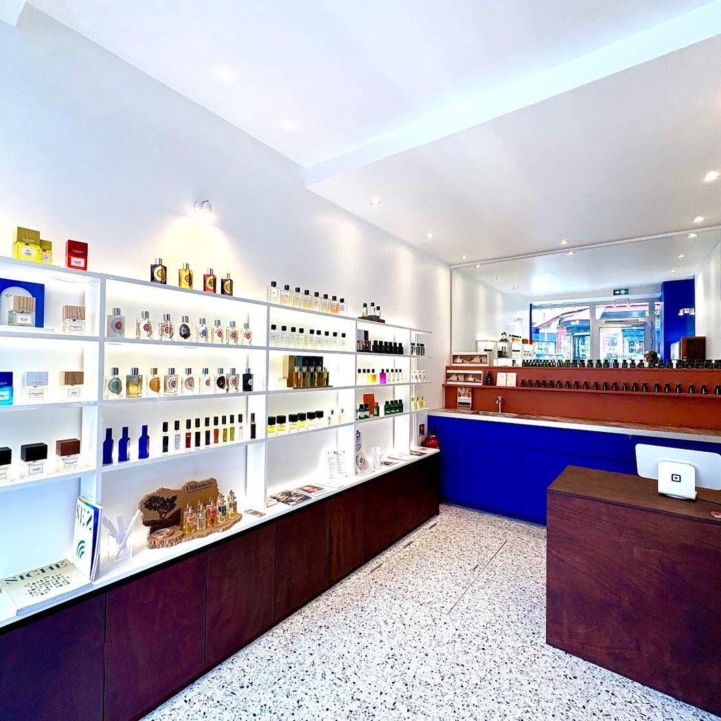 Bureau du Parfum 3
