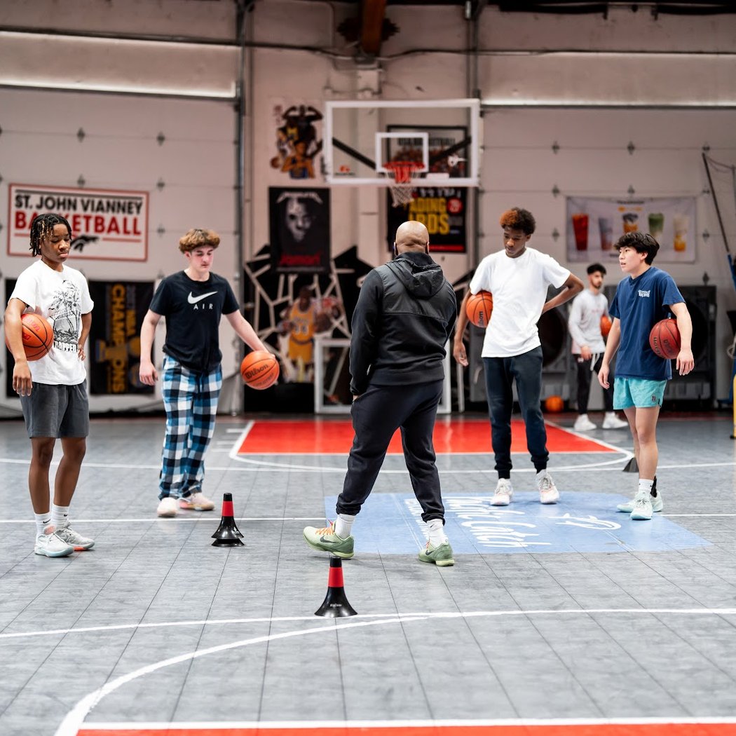 Hoop Never Stops Academy 2