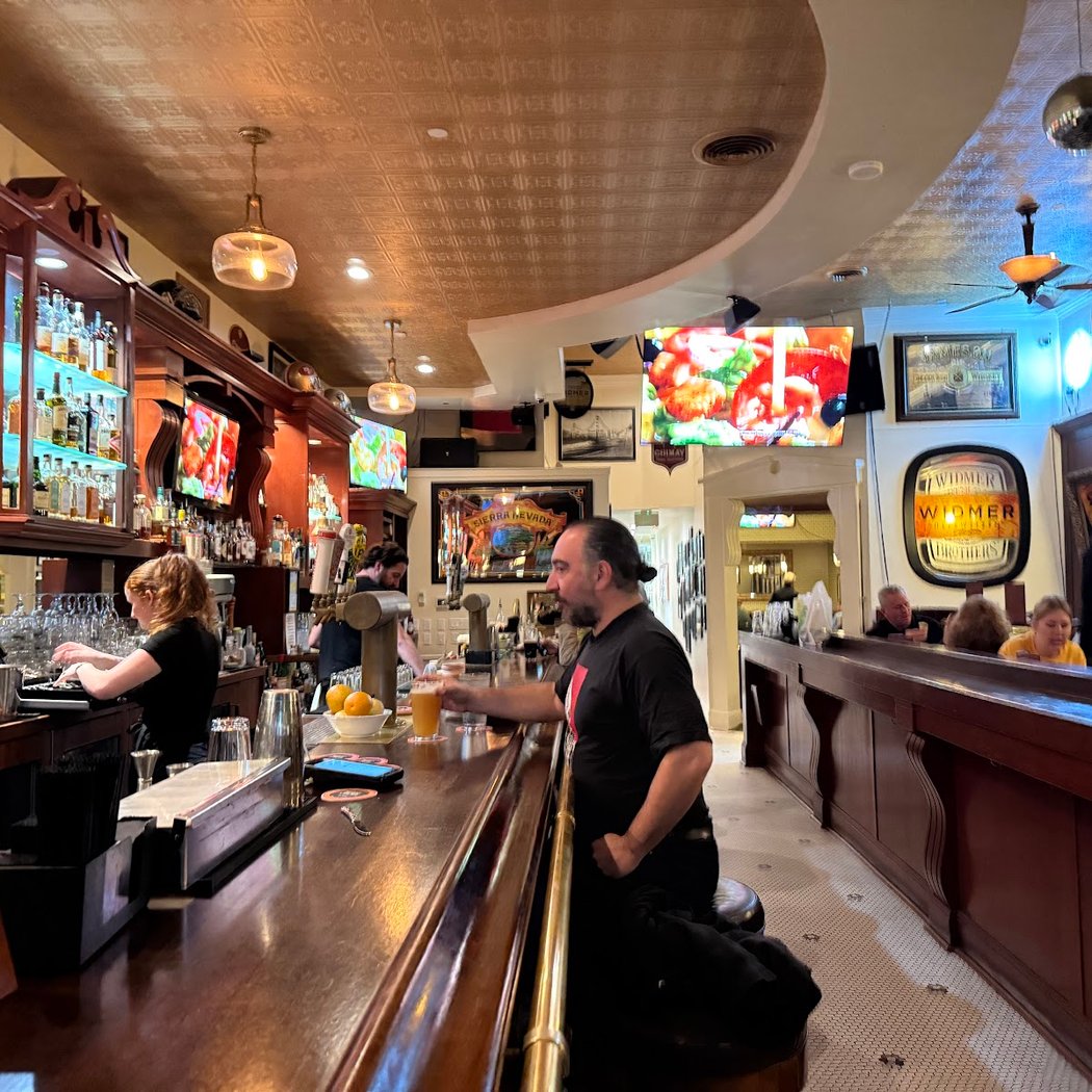 Obrien's Irish Pub 3