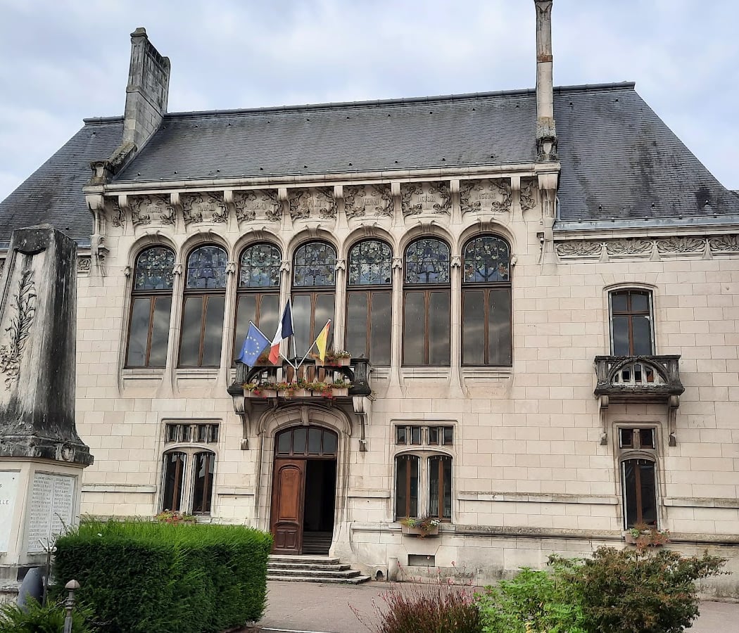 Hôtel de ville d'Euville 3