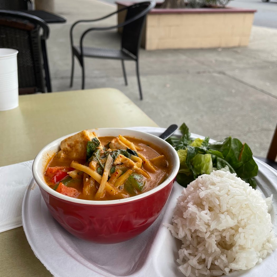 Blossom Bee - Crêpe & Thai 3