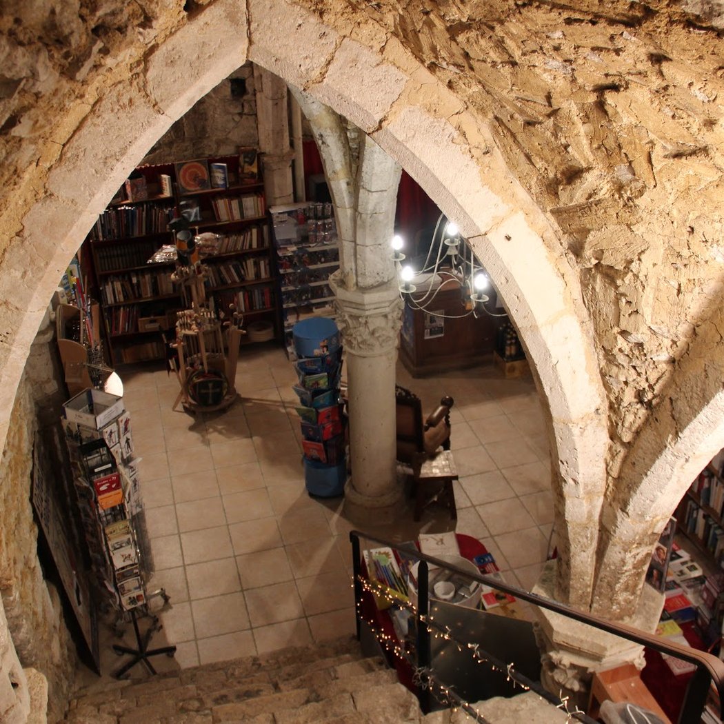 Le Roy Lire, the medieval library 2