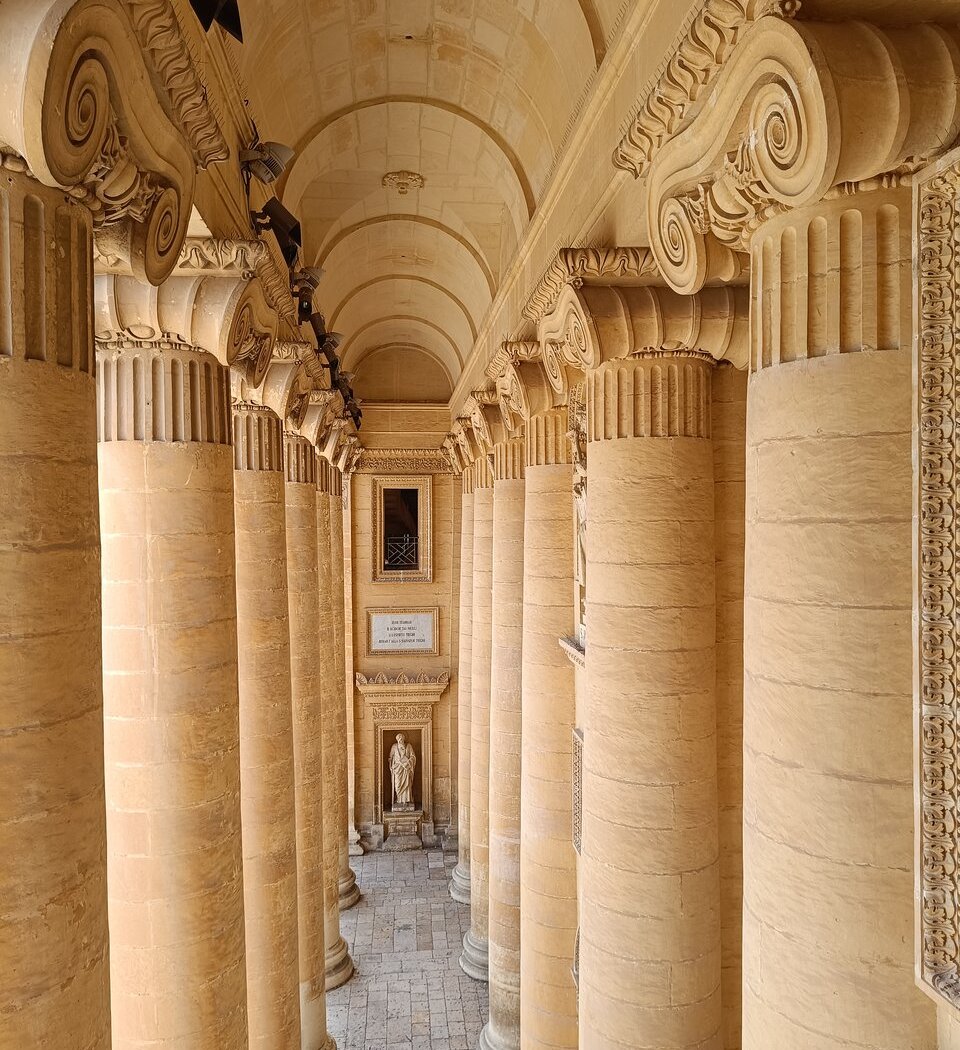 Rotunda 2